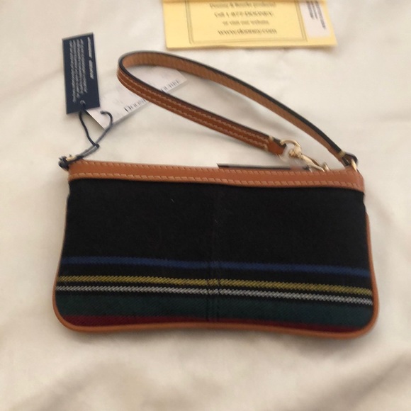 Dooney & Bourke Black Tartan & Brown Leather Trim ZA Wristlet NWT - Picture 11 of 16